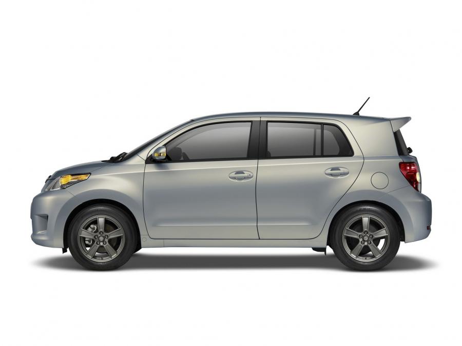  Scion xD 10 Series 2013 года  (фото 3 из 10)